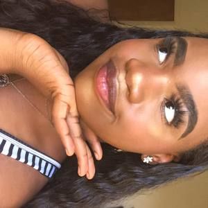 Meet your Posher, Janet